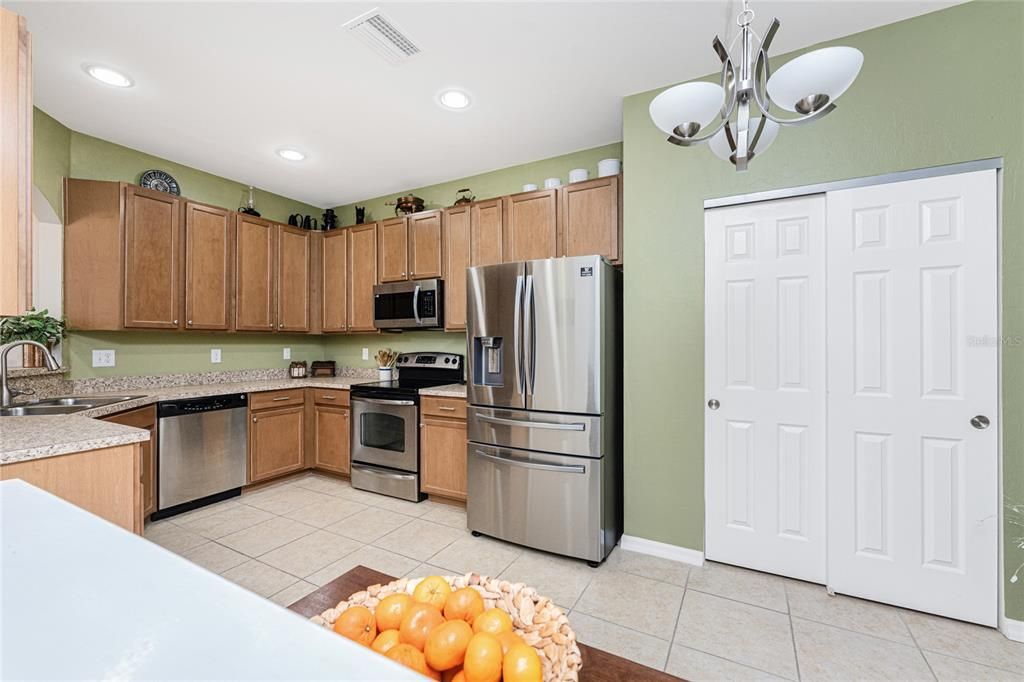 待售: $320,000 (3 贝兹, 2 浴室, 1536 平方英尺)