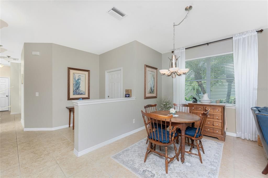 待售: $320,000 (3 贝兹, 2 浴室, 1536 平方英尺)