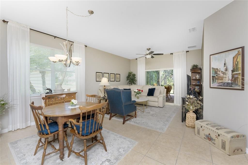 待售: $320,000 (3 贝兹, 2 浴室, 1536 平方英尺)