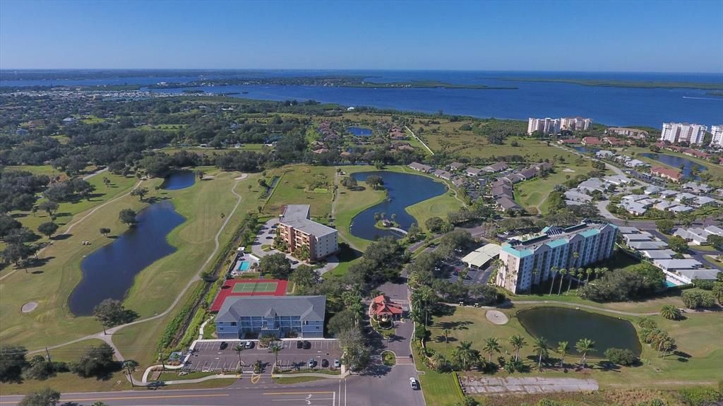 En Venta: $435,000 (3 camas, 2 baños, 1584 Pies cuadrados)