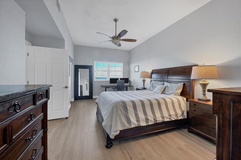 En Venta: $435,000 (3 camas, 2 baños, 1584 Pies cuadrados)