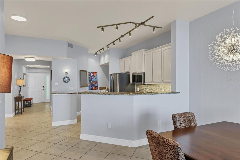 En Venta: $435,000 (3 camas, 2 baños, 1584 Pies cuadrados)