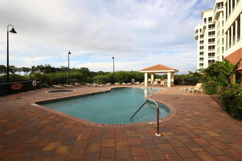 En Venta: $435,000 (3 camas, 2 baños, 1584 Pies cuadrados)