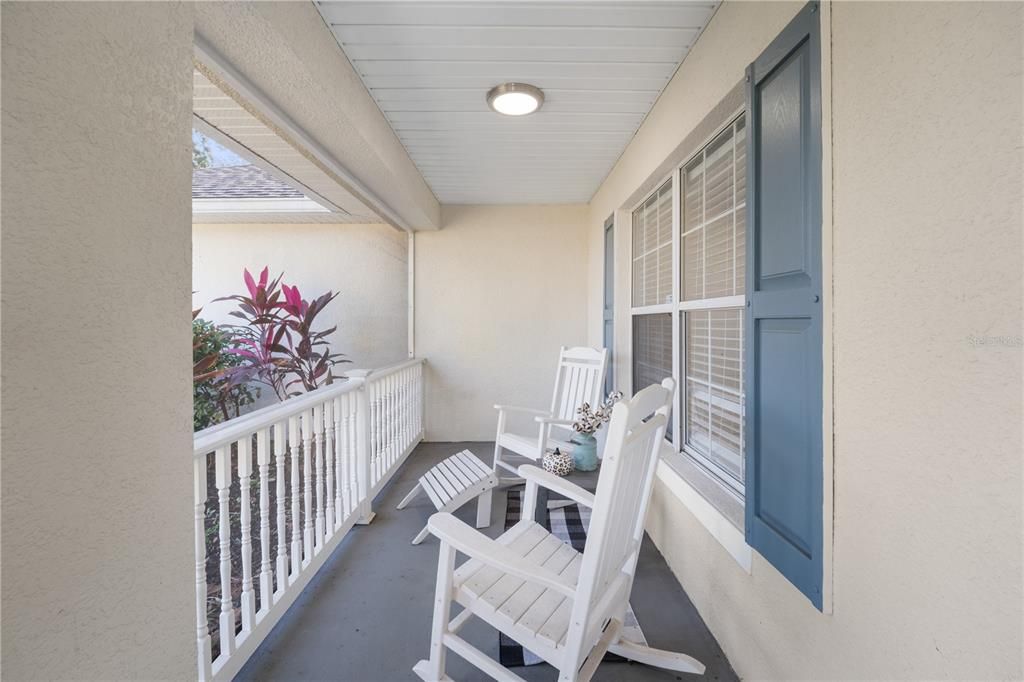 For Sale: $479,000 (5 beds, 2 baths, 2247 Square Feet)