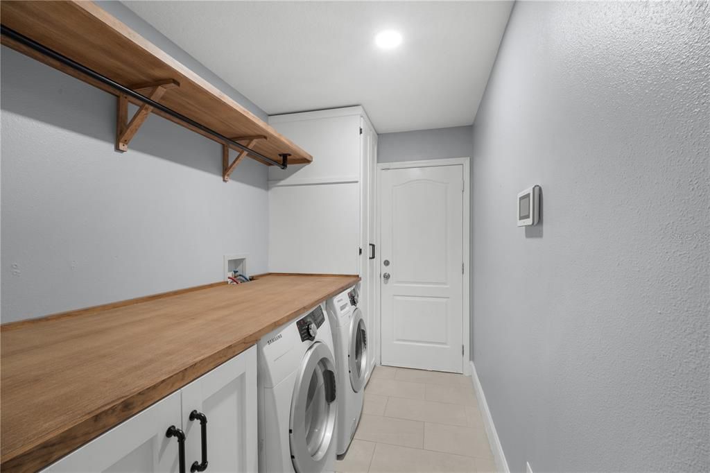 For Sale: $479,000 (5 beds, 2 baths, 2247 Square Feet)