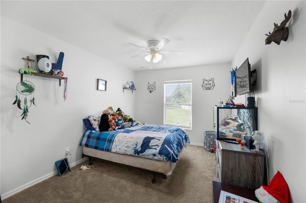 For Sale: $479,000 (5 beds, 2 baths, 2247 Square Feet)