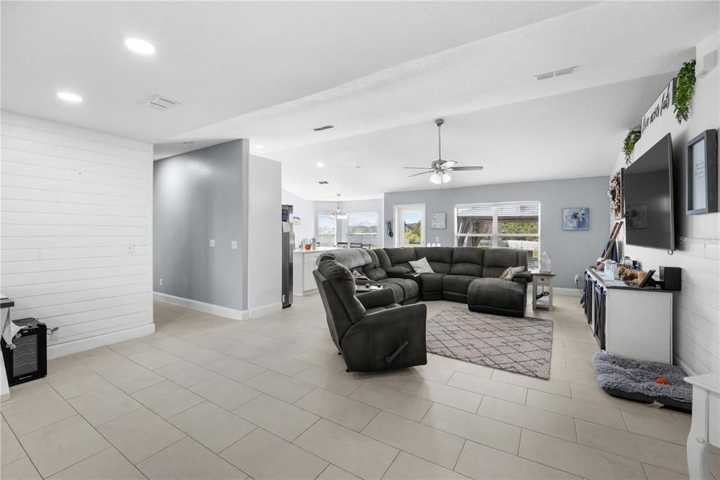 For Sale: $479,000 (5 beds, 2 baths, 2247 Square Feet)