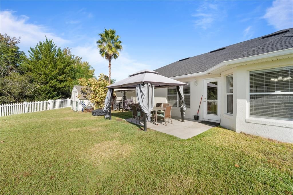 For Sale: $479,000 (5 beds, 2 baths, 2247 Square Feet)