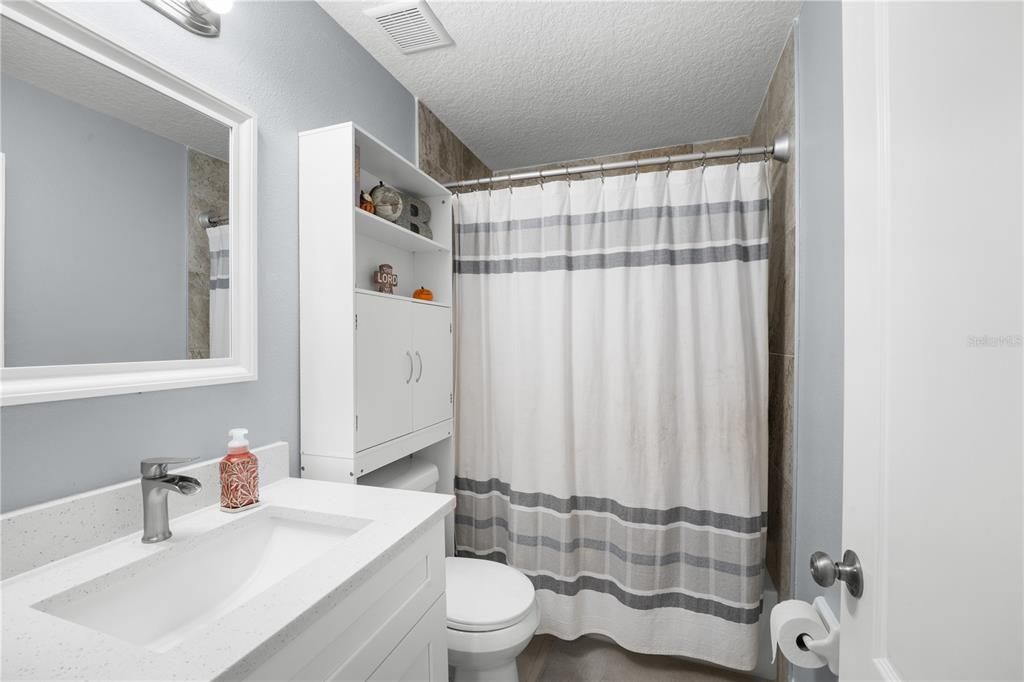 For Sale: $479,000 (5 beds, 2 baths, 2247 Square Feet)