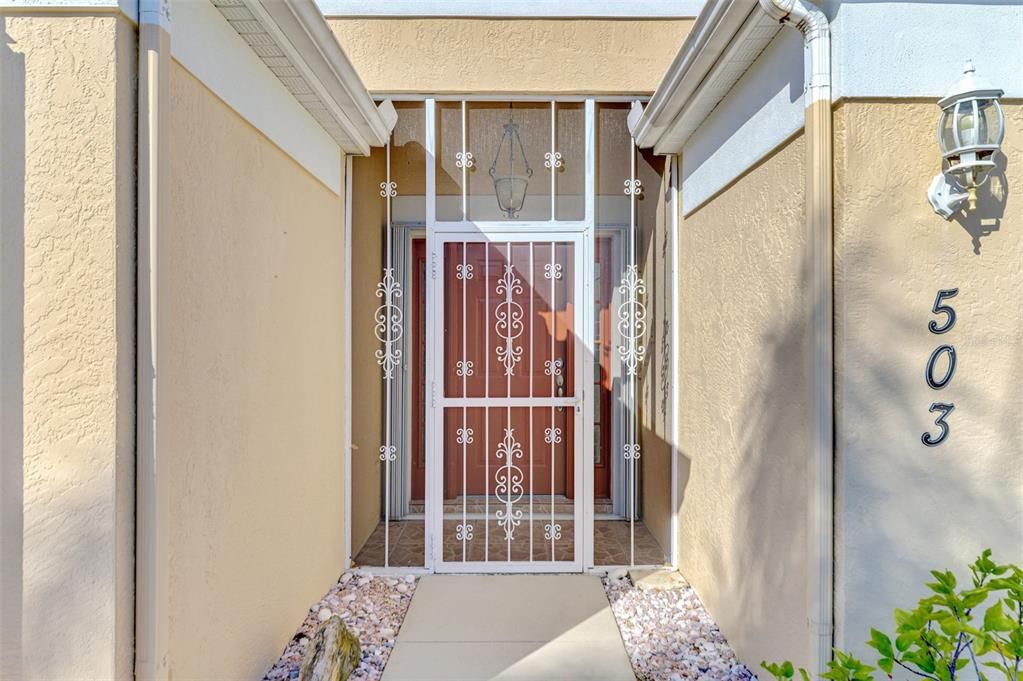 合同活跃: $349,900 (3 贝兹, 2 浴室, 1571 平方英尺)