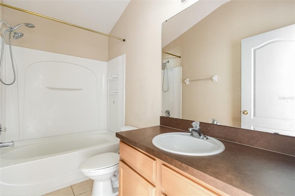 En Venta: $250,000 (3 camas, 2 baños, 1244 Pies cuadrados)