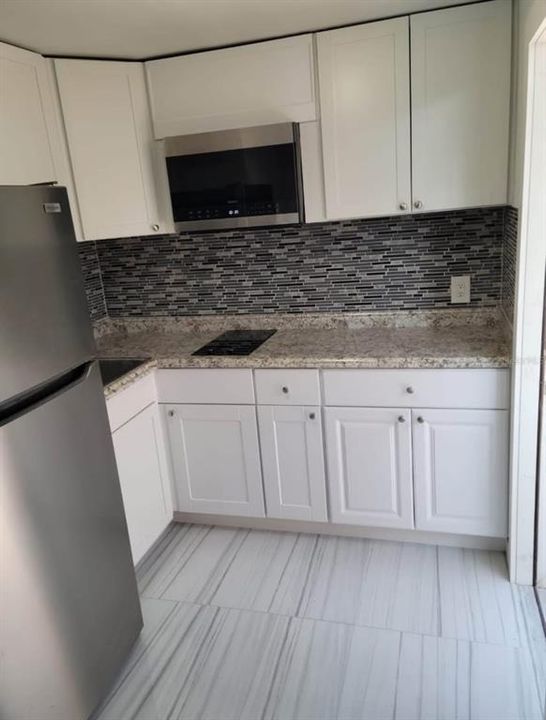 For Sale: $295,000 (3 beds, 2 baths, 1280 Square Feet)