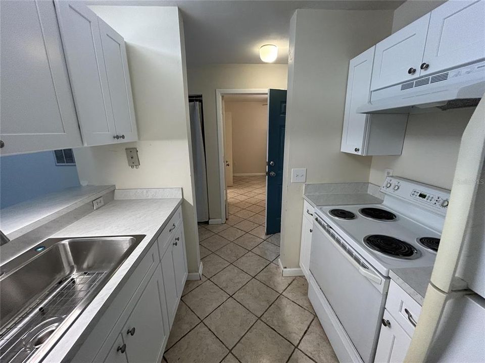 For Rent: $495 (1 beds, 1 baths, 245 Square Feet)