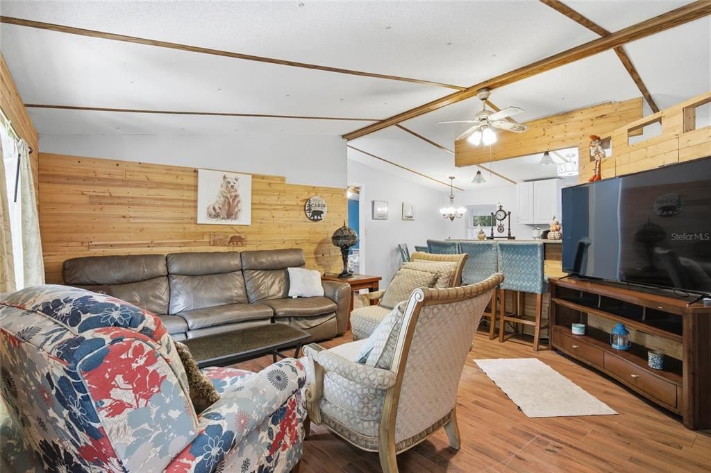 待售: $159,000 (3 贝兹, 2 浴室, 960 平方英尺)