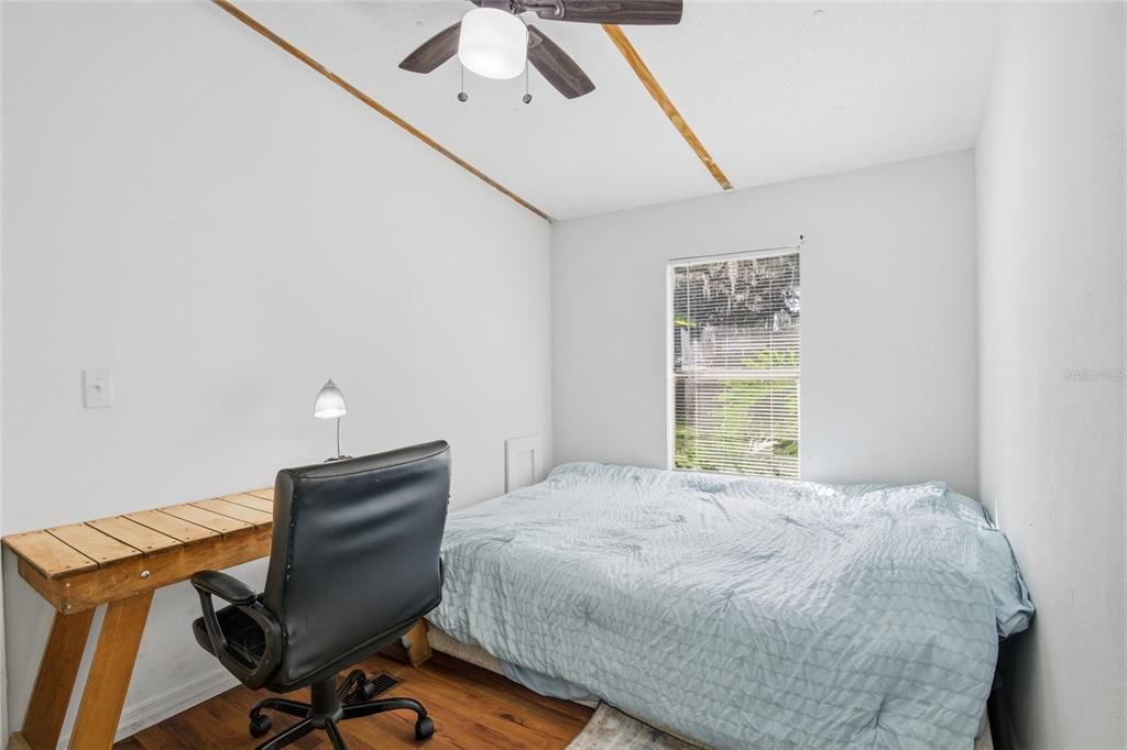 待售: $159,000 (3 贝兹, 2 浴室, 960 平方英尺)