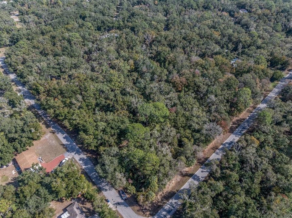 На продажу: $62,500 (2.33 acres)