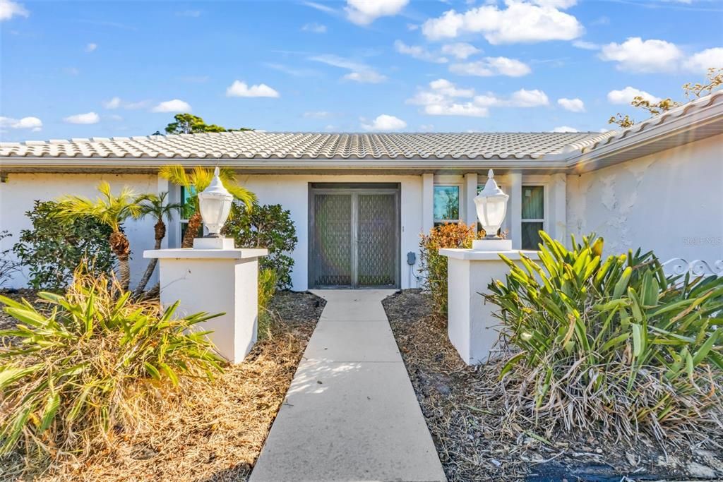 待售: $550,000 (3 贝兹, 2 浴室, 2235 平方英尺)