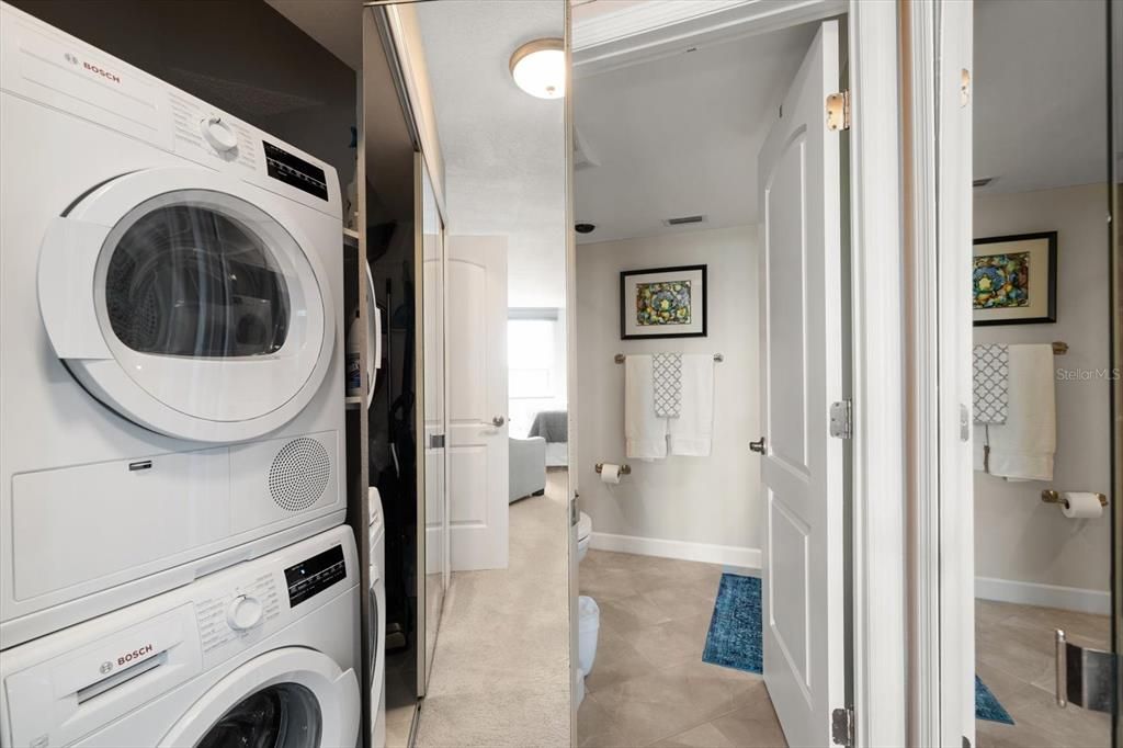 出租: $4,000 (2 贝兹, 2 浴室, 1390 平方英尺)