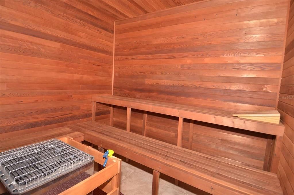 出租: $4,000 (2 贝兹, 2 浴室, 1390 平方英尺)