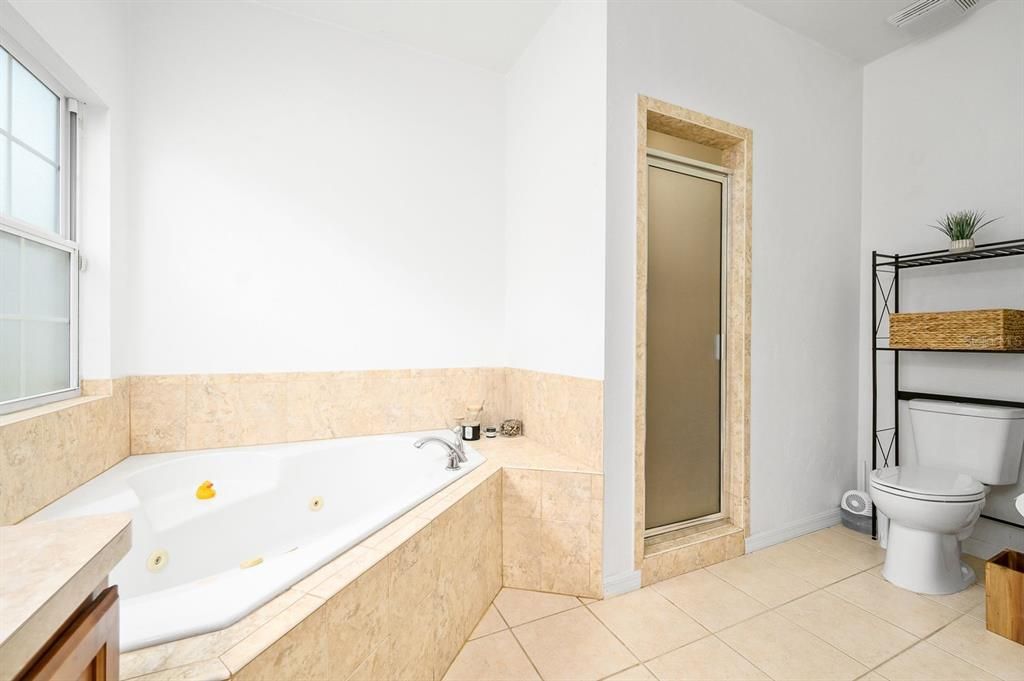 For Rent: $2,300 (3 beds, 2 baths, 1507 Square Feet)