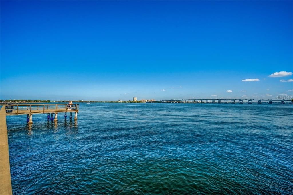 En Venta: $925,000 (2 camas, 2 baños, 1956 Pies cuadrados)