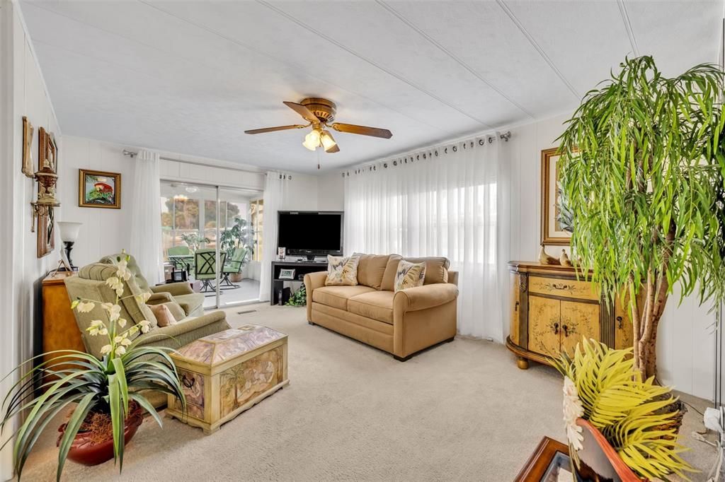 En Venta: $90,000 (2 camas, 2 baños, 828 Pies cuadrados)