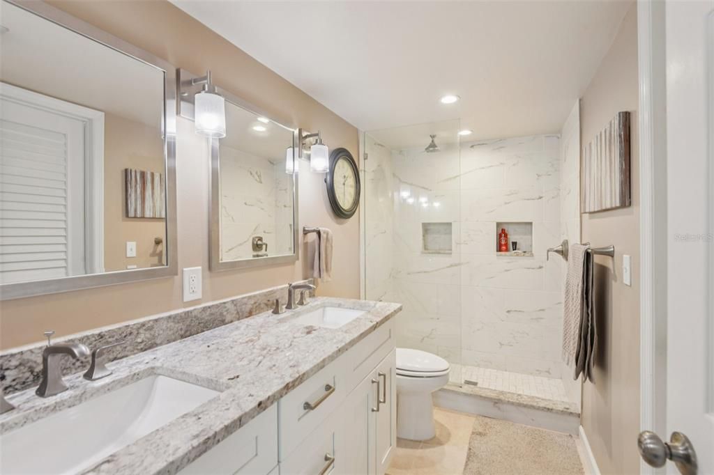 待售: $249,900 (3 贝兹, 2 浴室, 1410 平方英尺)