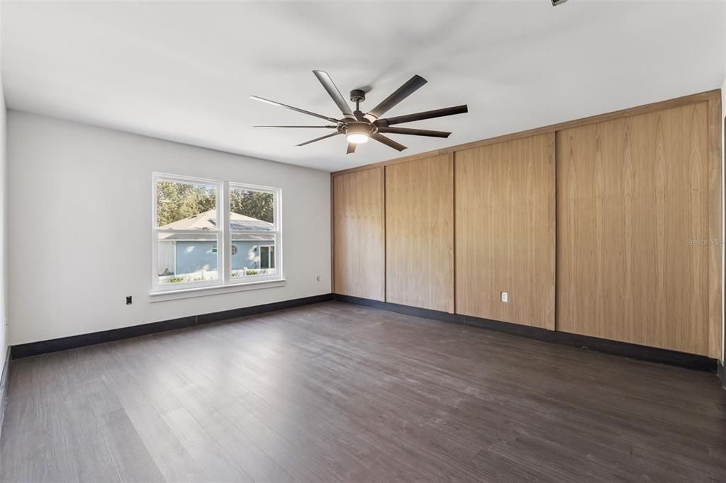 En Venta: $634,900 (4 camas, 2 baños, 2882 Pies cuadrados)