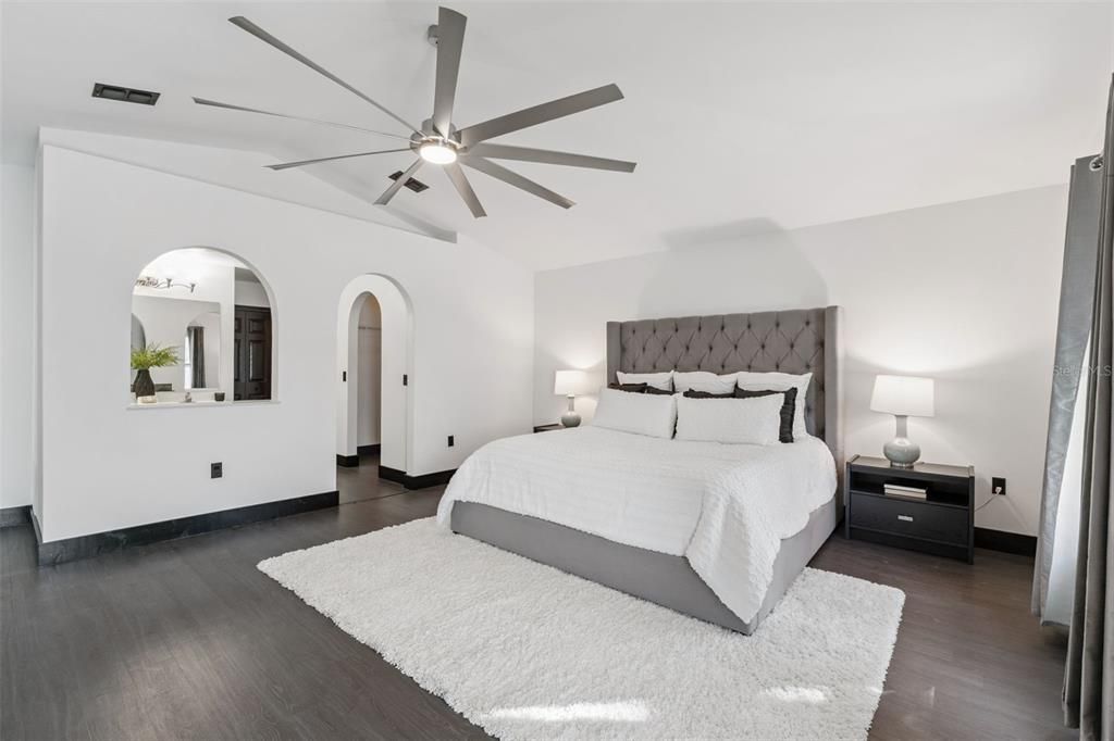 En Venta: $634,900 (4 camas, 2 baños, 2882 Pies cuadrados)