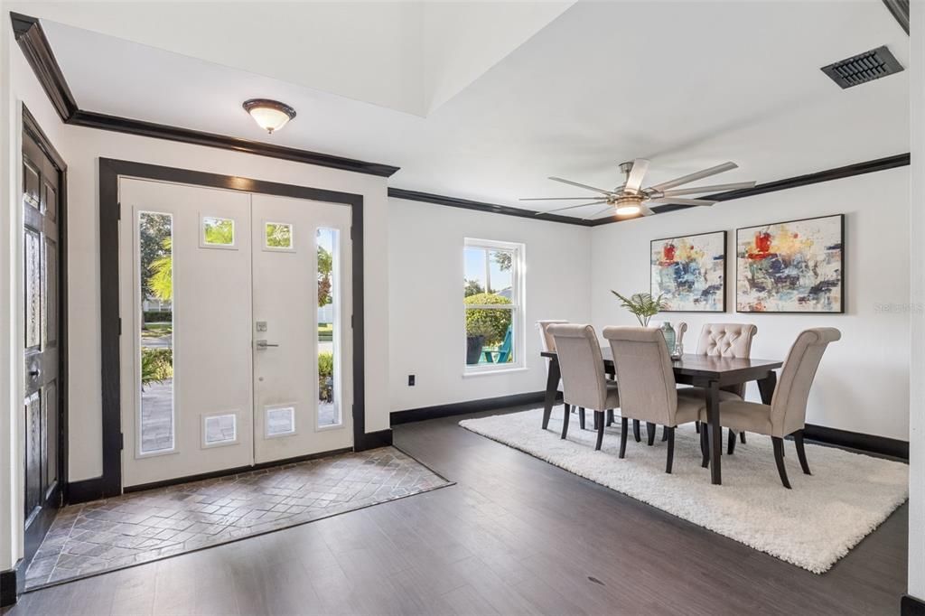 En Venta: $634,900 (4 camas, 2 baños, 2882 Pies cuadrados)