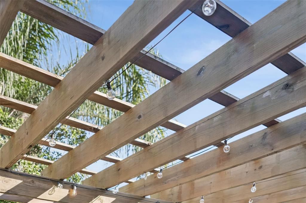 En Venta: $634,900 (4 camas, 2 baños, 2882 Pies cuadrados)