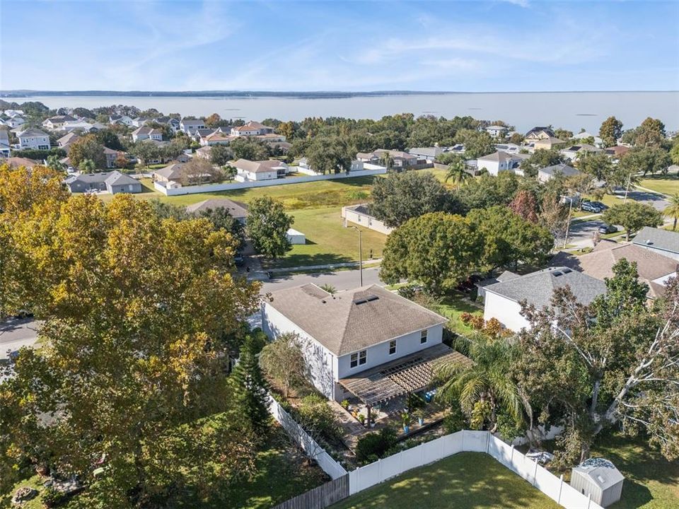 En Venta: $634,900 (4 camas, 2 baños, 2882 Pies cuadrados)