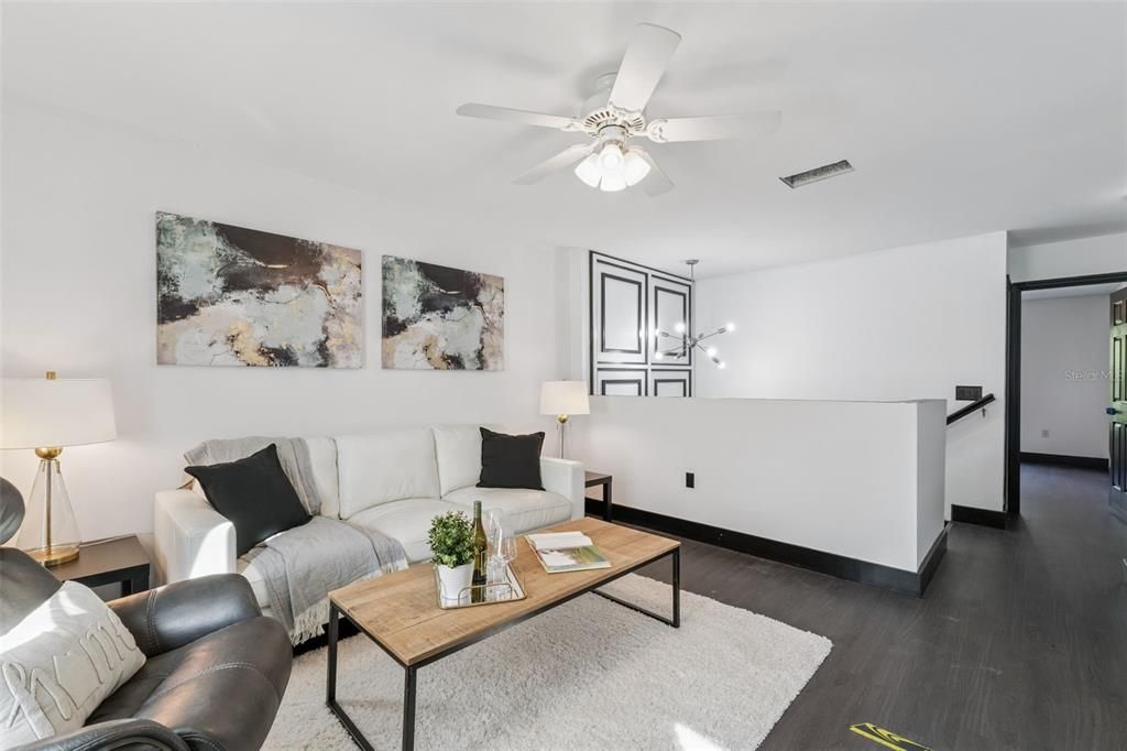 En Venta: $634,900 (4 camas, 2 baños, 2882 Pies cuadrados)