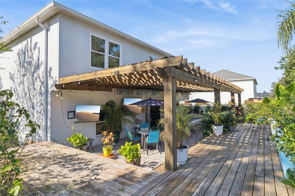 En Venta: $634,900 (4 camas, 2 baños, 2882 Pies cuadrados)