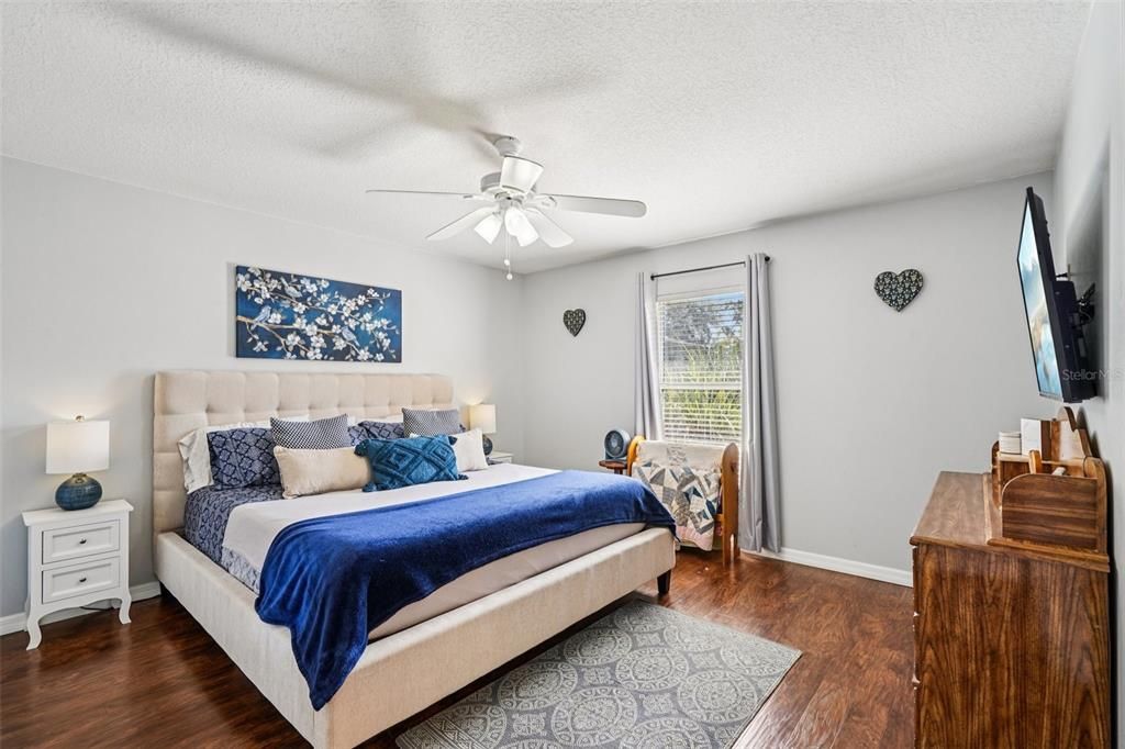 En Venta: $309,000 (3 camas, 2 baños, 1338 Pies cuadrados)