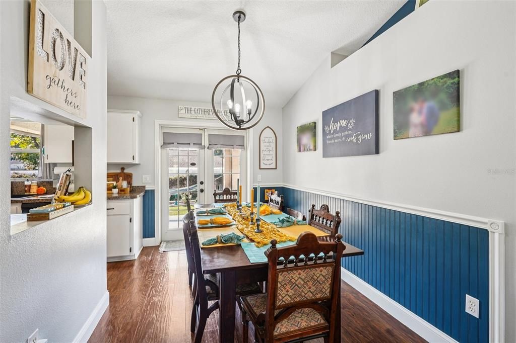 En Venta: $309,000 (3 camas, 2 baños, 1338 Pies cuadrados)