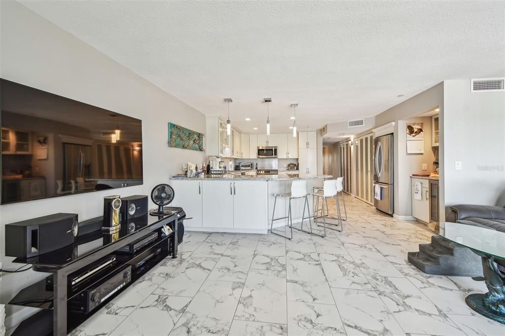 For Sale: $1,295,000 (4 beds, 3 baths, 1870 Square Feet)