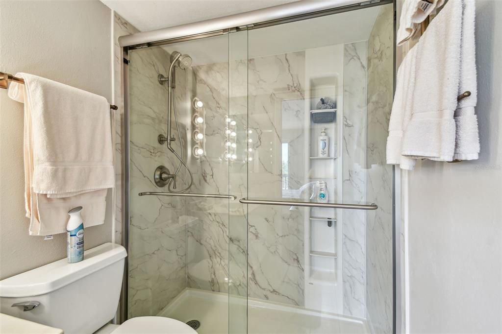 For Sale: $1,295,000 (4 beds, 3 baths, 1870 Square Feet)