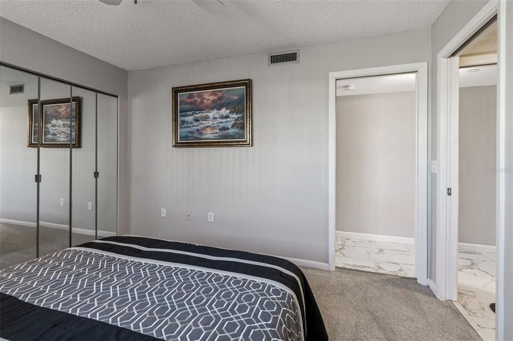 For Sale: $1,295,000 (4 beds, 3 baths, 1870 Square Feet)