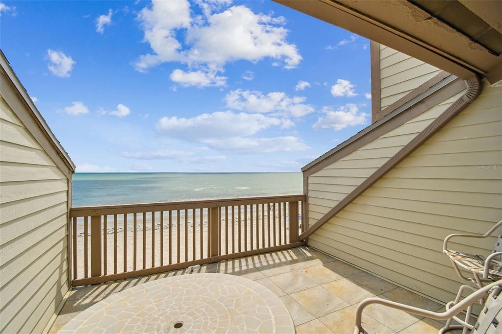 For Sale: $1,295,000 (4 beds, 3 baths, 1870 Square Feet)