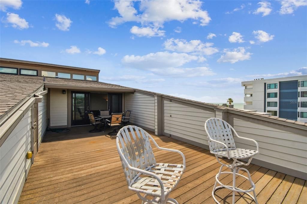 For Sale: $1,295,000 (4 beds, 3 baths, 1870 Square Feet)