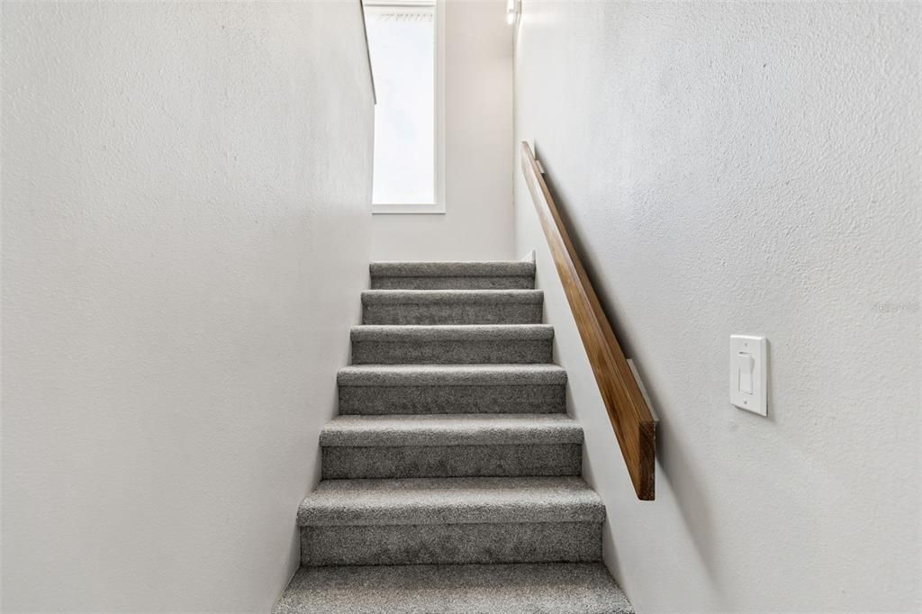 For Sale: $1,295,000 (4 beds, 3 baths, 1870 Square Feet)