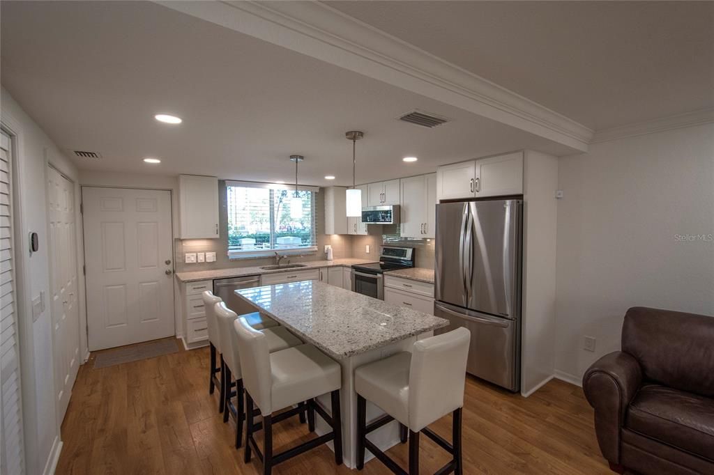 待售: $519,900 (3 贝兹, 2 浴室, 1301 平方英尺)