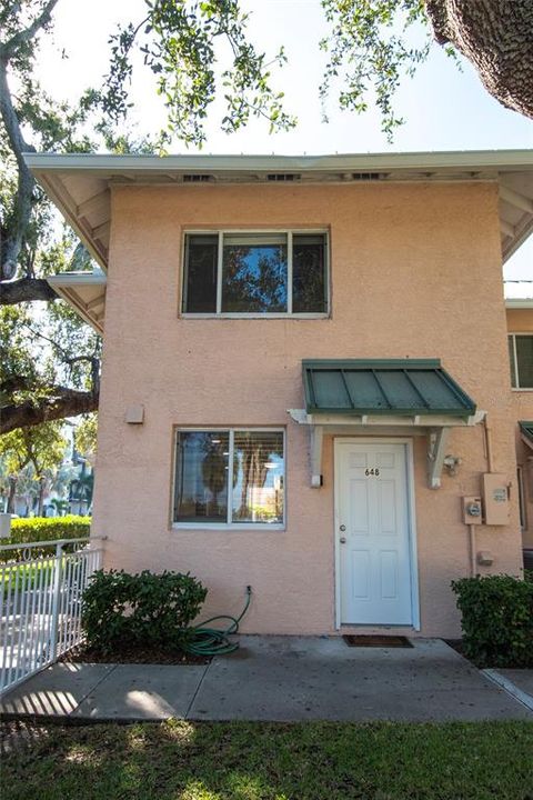 待售: $519,900 (3 贝兹, 2 浴室, 1301 平方英尺)