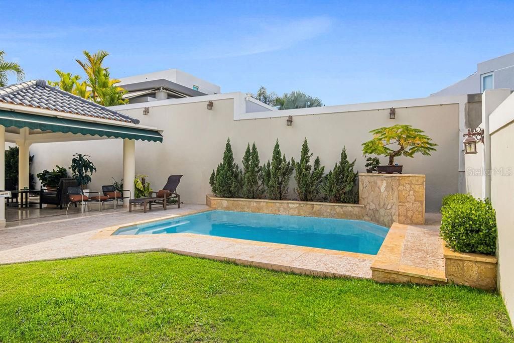 En Venta: $1,600,000 (5 camas, 3 baños, 3888 Pies cuadrados)