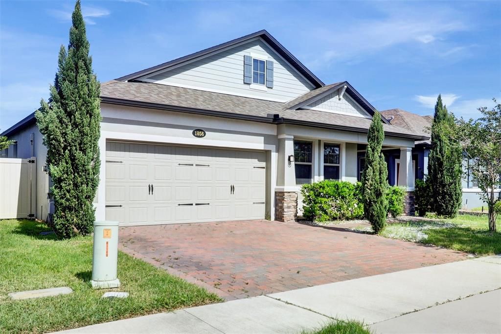 出租: $2,800 (4 贝兹, 2 浴室, 2112 平方英尺)