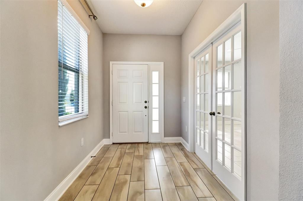 出租: $2,800 (4 贝兹, 2 浴室, 2112 平方英尺)