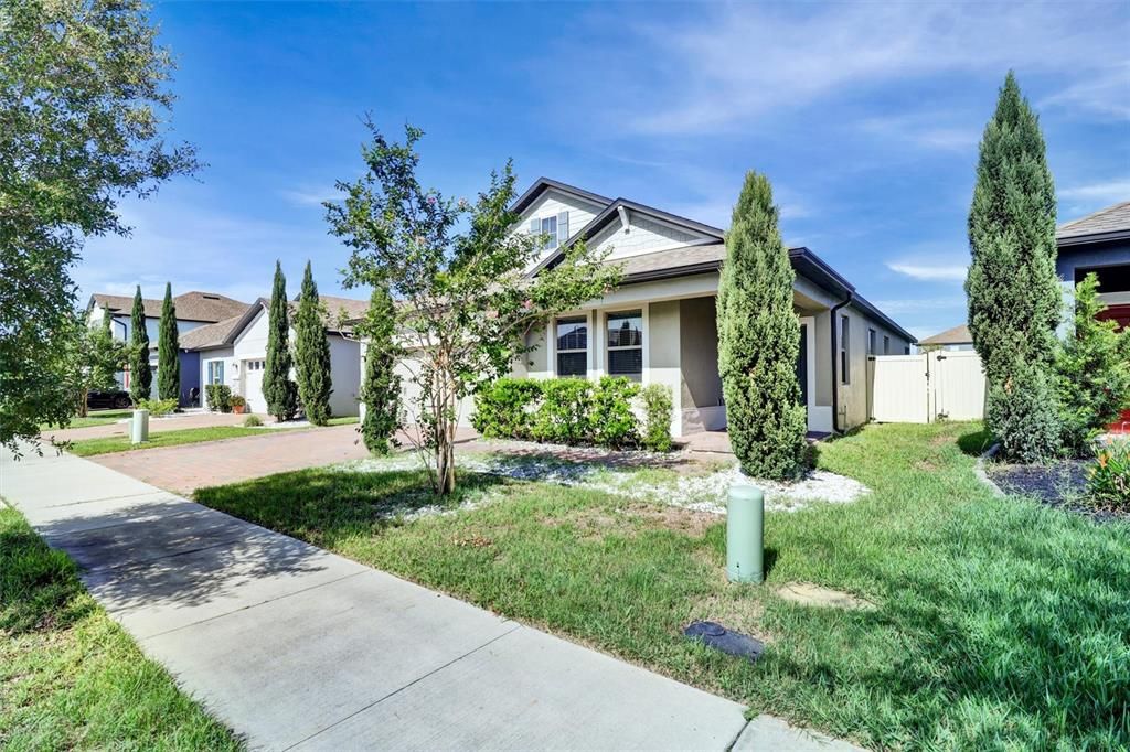 出租: $2,800 (4 贝兹, 2 浴室, 2112 平方英尺)