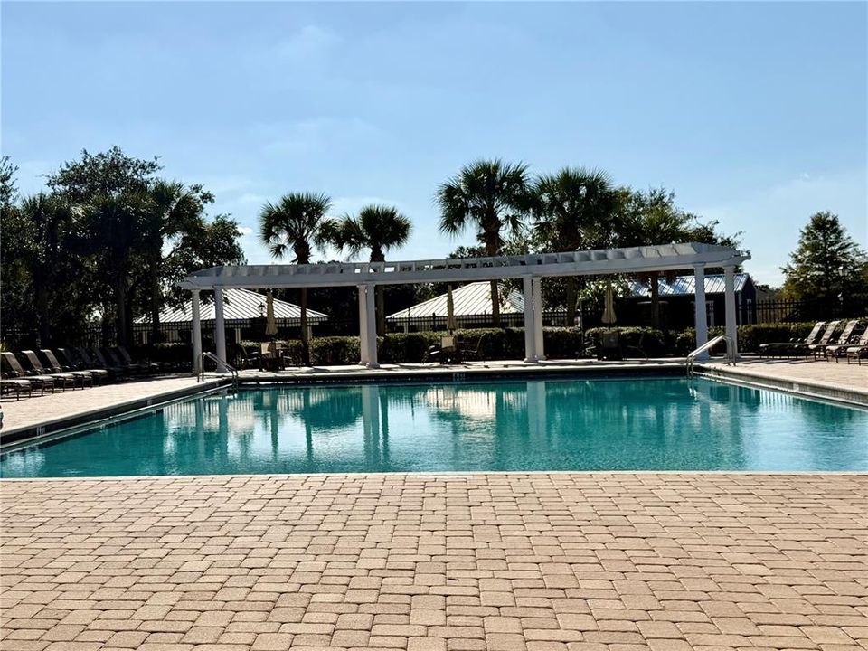 待售: $379,900 (4 贝兹, 2 浴室, 2074 平方英尺)