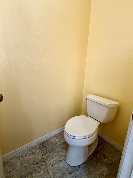 待售: $379,900 (4 贝兹, 2 浴室, 2074 平方英尺)